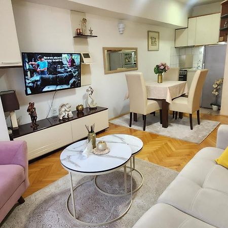 Apartment 88, Self Check-In, Free Parking Üsküp Dış mekan fotoğraf